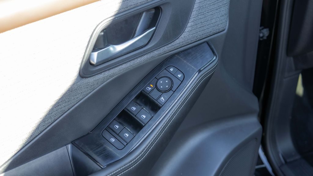 Used 2022 Nissan Rogue SV 4D Sport Utility