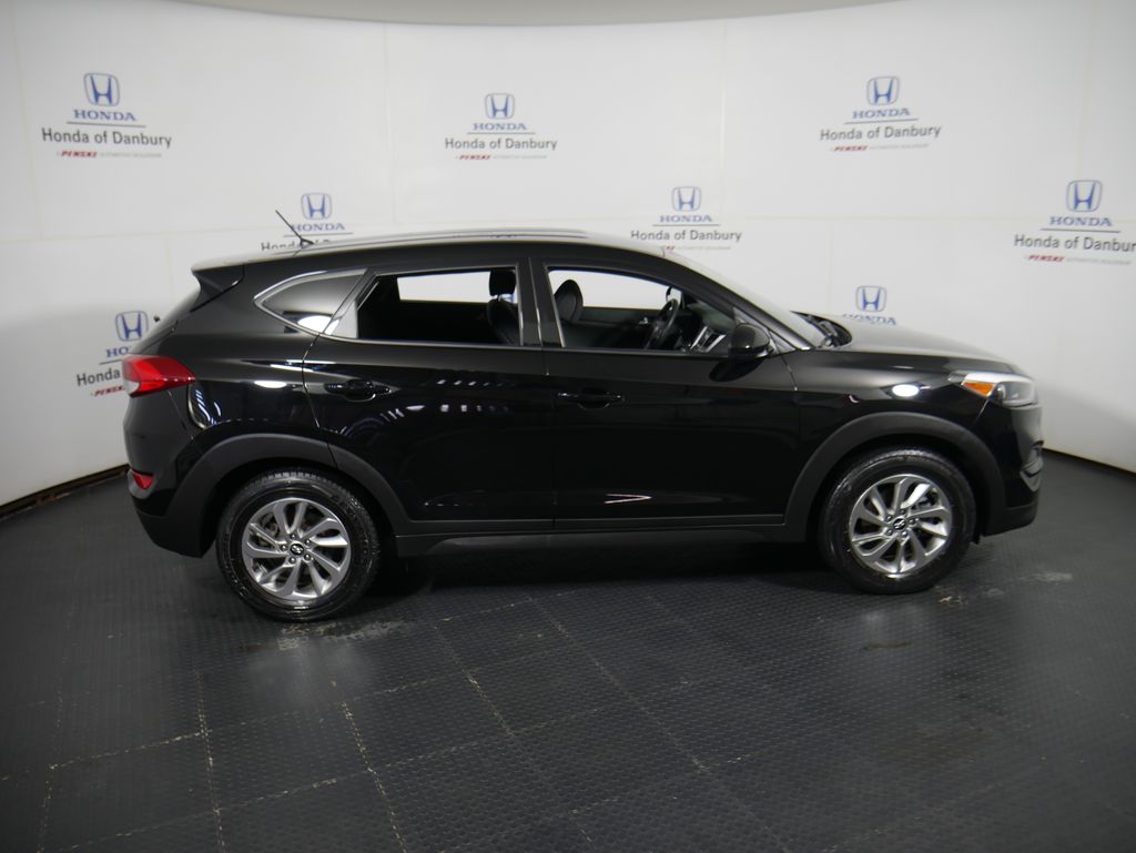 Thumbnail: 2018 Hyundai Tucson - 3