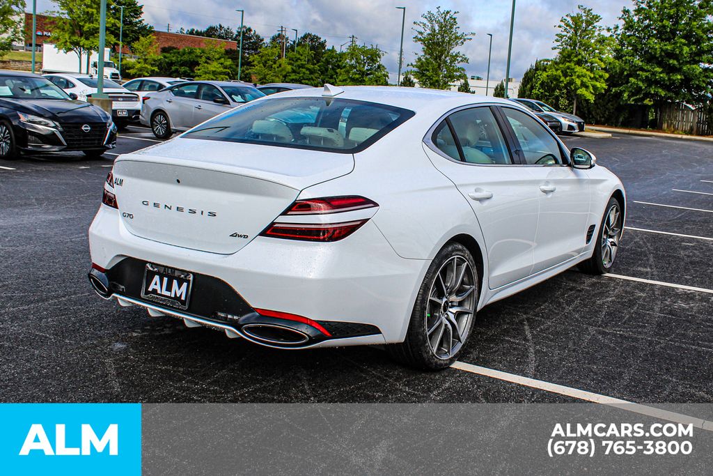 Used 2025 White Genesis 2.5T image 6