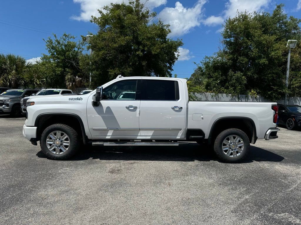 2025 Chevrolet Silverado 3500HD High Country 5