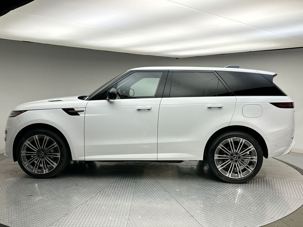 2025 Land Rover Range Rover Sport SE Dynamic 2