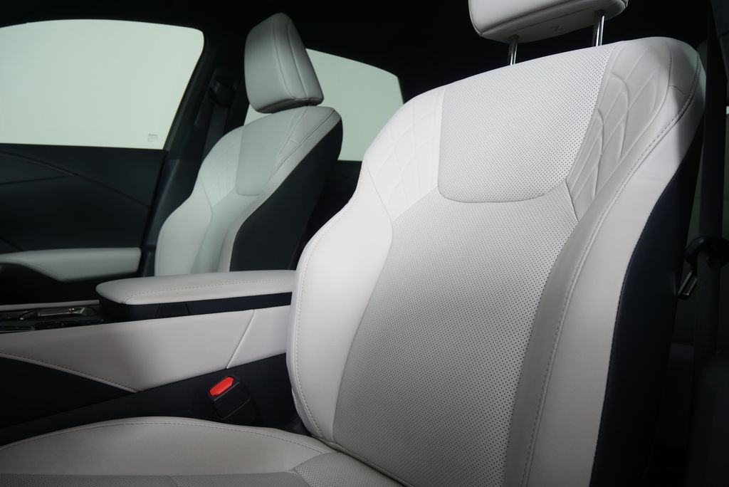 Thumbnail: 2024 Lexus RX - 9