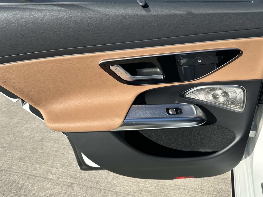 Thumbnail: 2026 Mercedes-Benz E-Class - 15