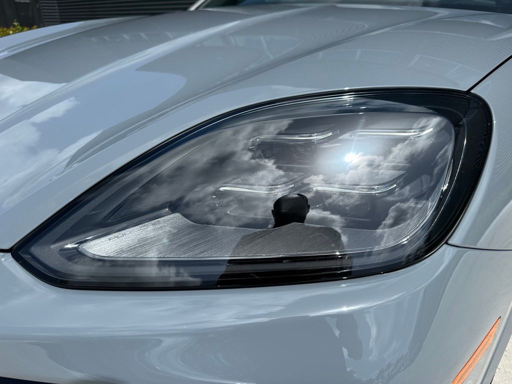 Thumbnail: 2025 Porsche Cayenne - 13