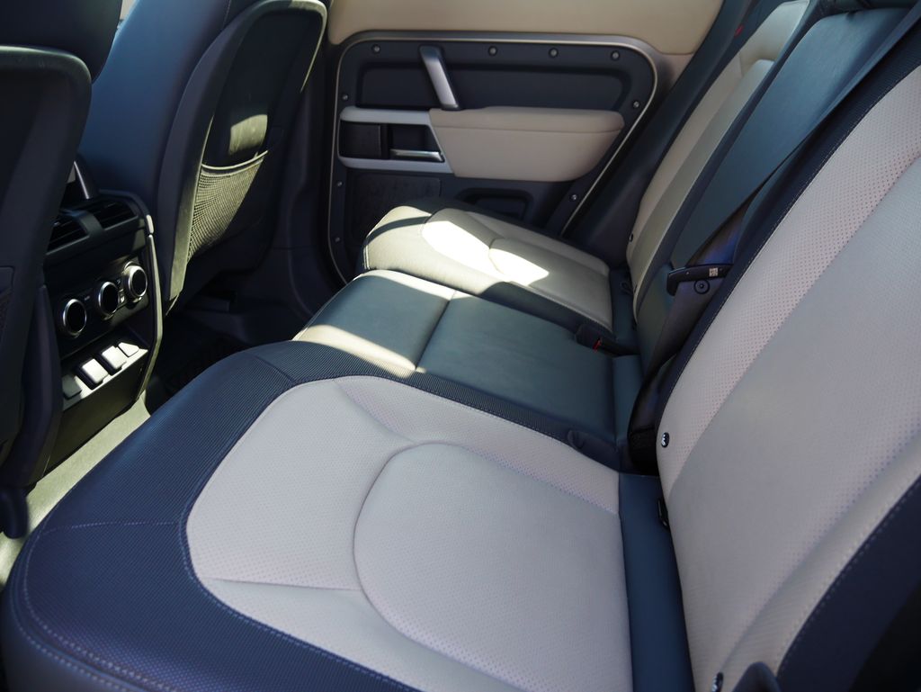 Thumbnail: 2023 Land Rover Defender - 19