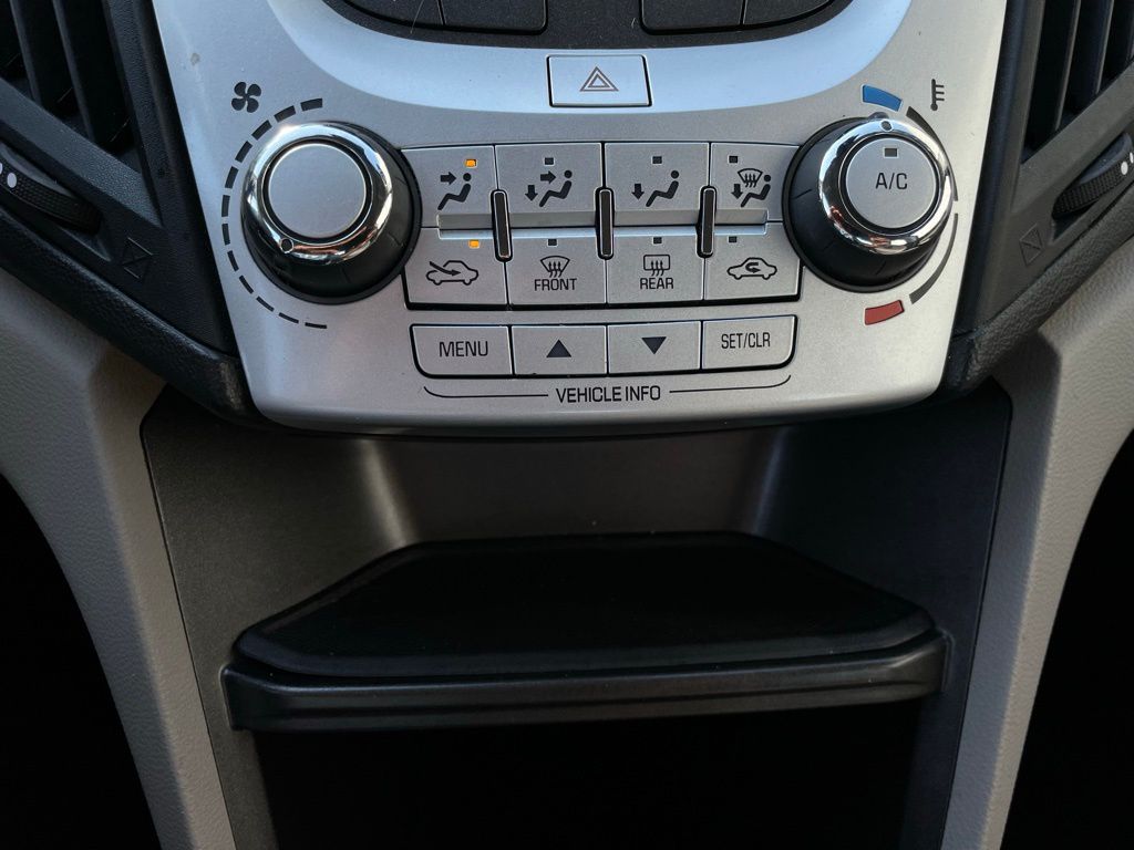 Thumbnail: 2017 Chevrolet Equinox - 19