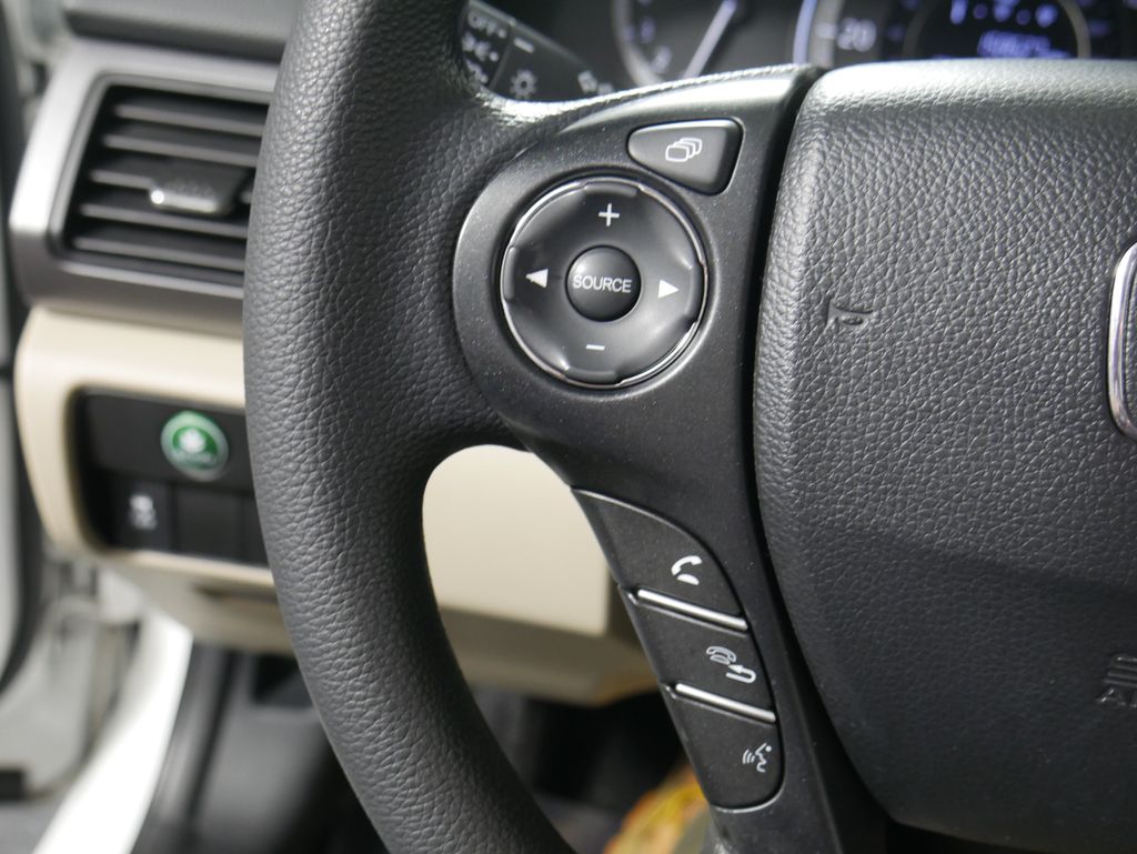 Thumbnail: 2015 Honda Accord - 18