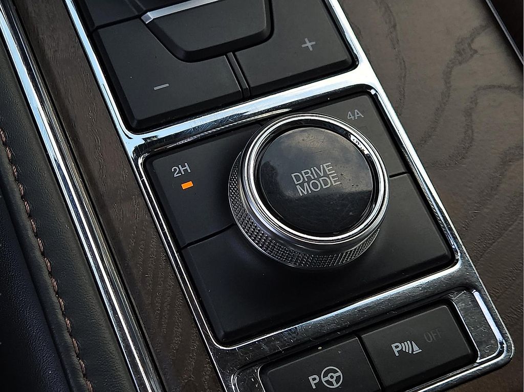 Used 2020 Ford Expedition Platinum For Sale in Farmington, AR