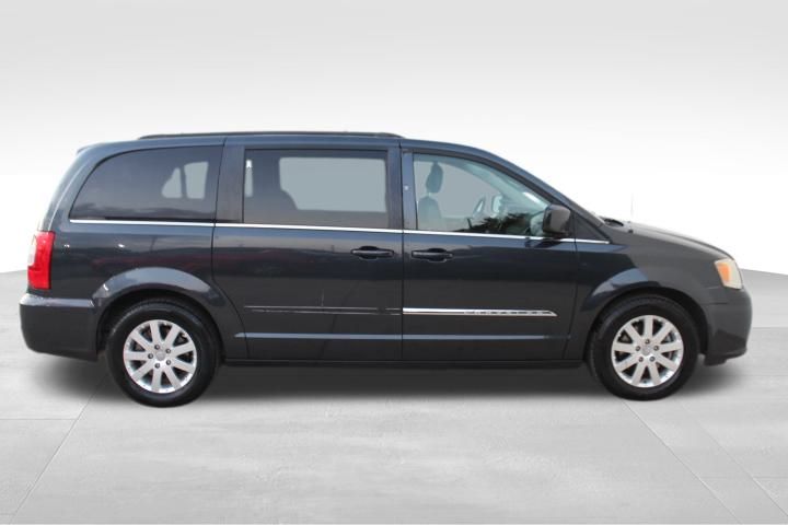 Used Car 2013 Chrysler Town & Country  Sports Van Touring Front Wheel Drive For Sale Under $10,000 In Georgetown, Texas