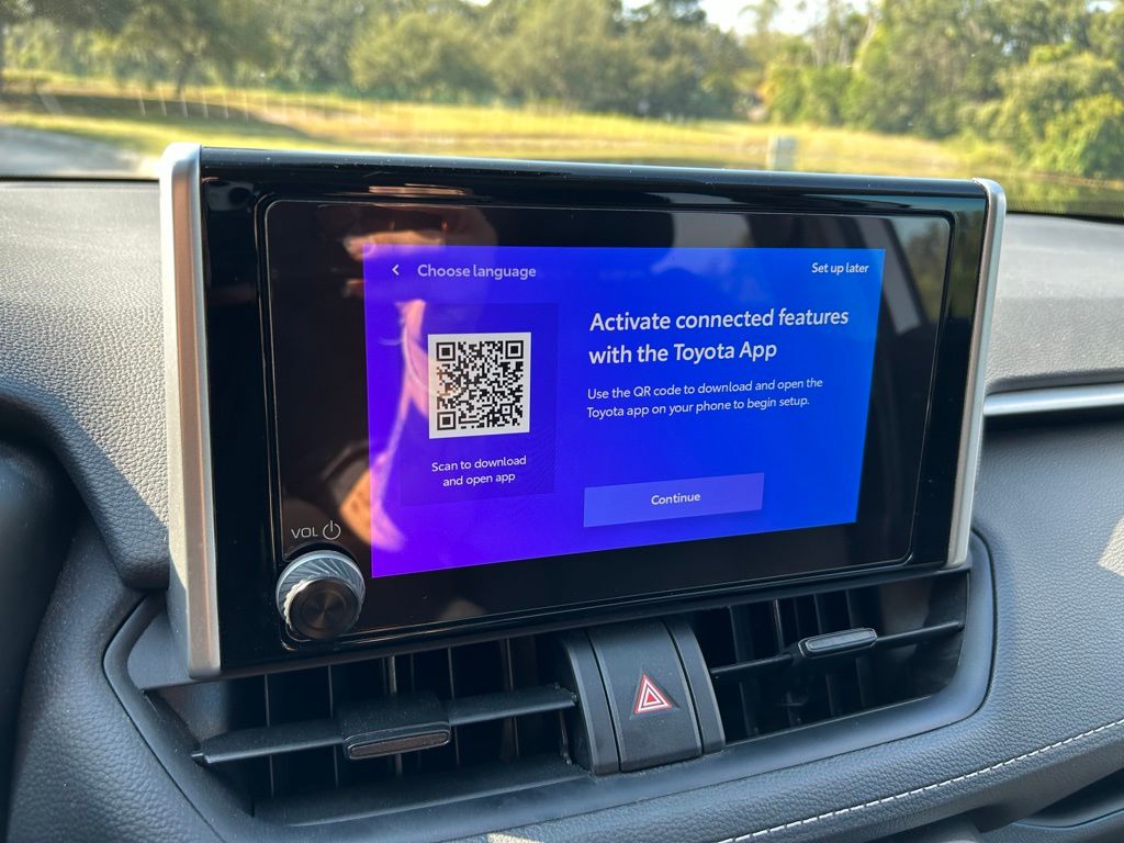 Thumbnail: 2025 Toyota RAV4 - 22