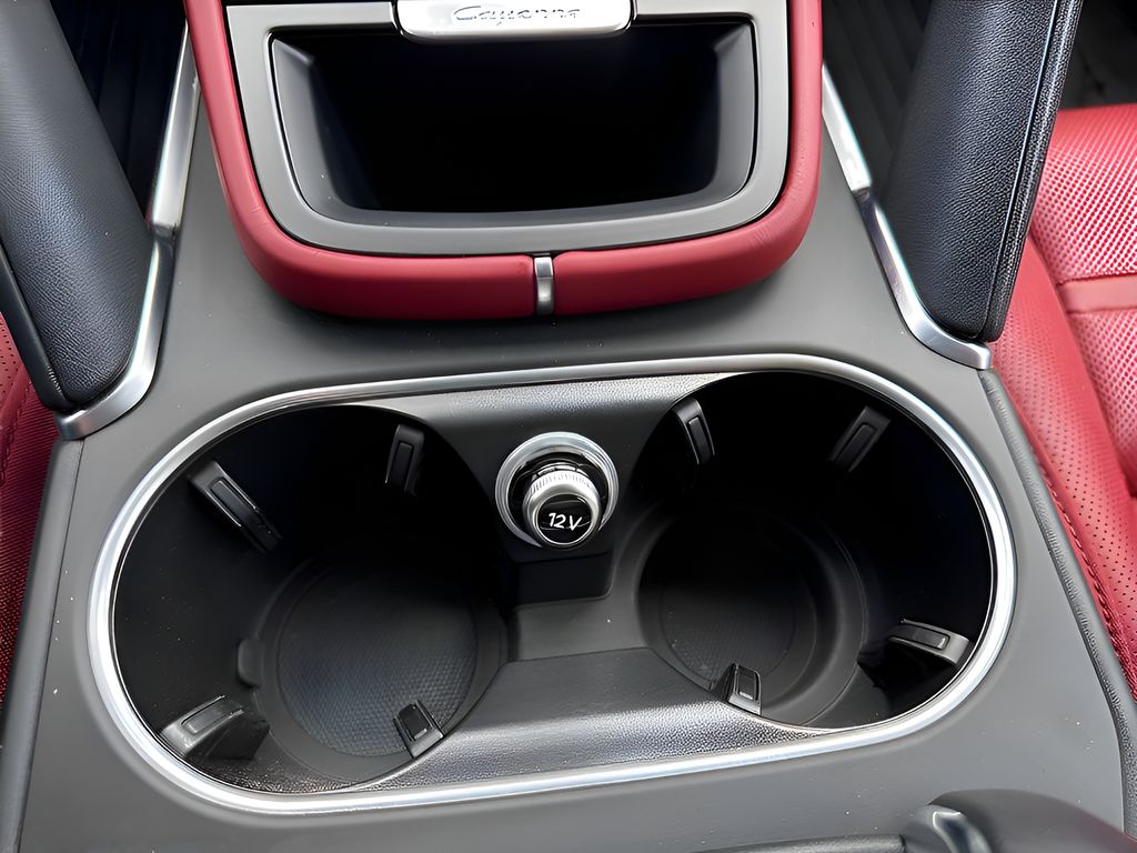 Used Car 2023 Porsche Cayenne E-hybrid  Turbo S For Sale Under $130,000 In Austin, Texas