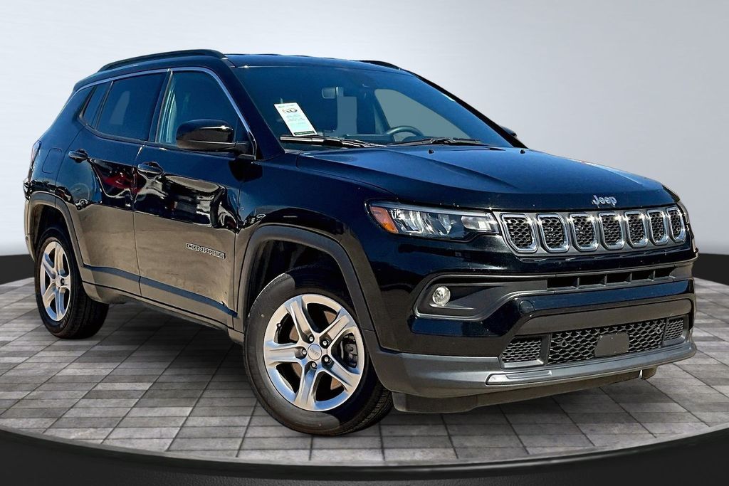 2024 Jeep Compass Latitude - 3