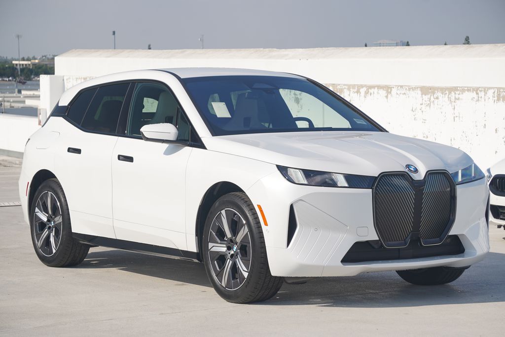 Thumbnail: 2026 BMW iX - 3