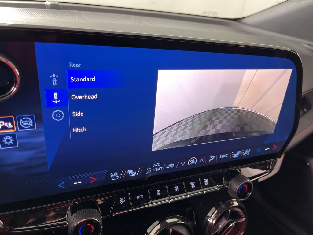 Thumbnail: 2025 Chevrolet Blazer EV - 32