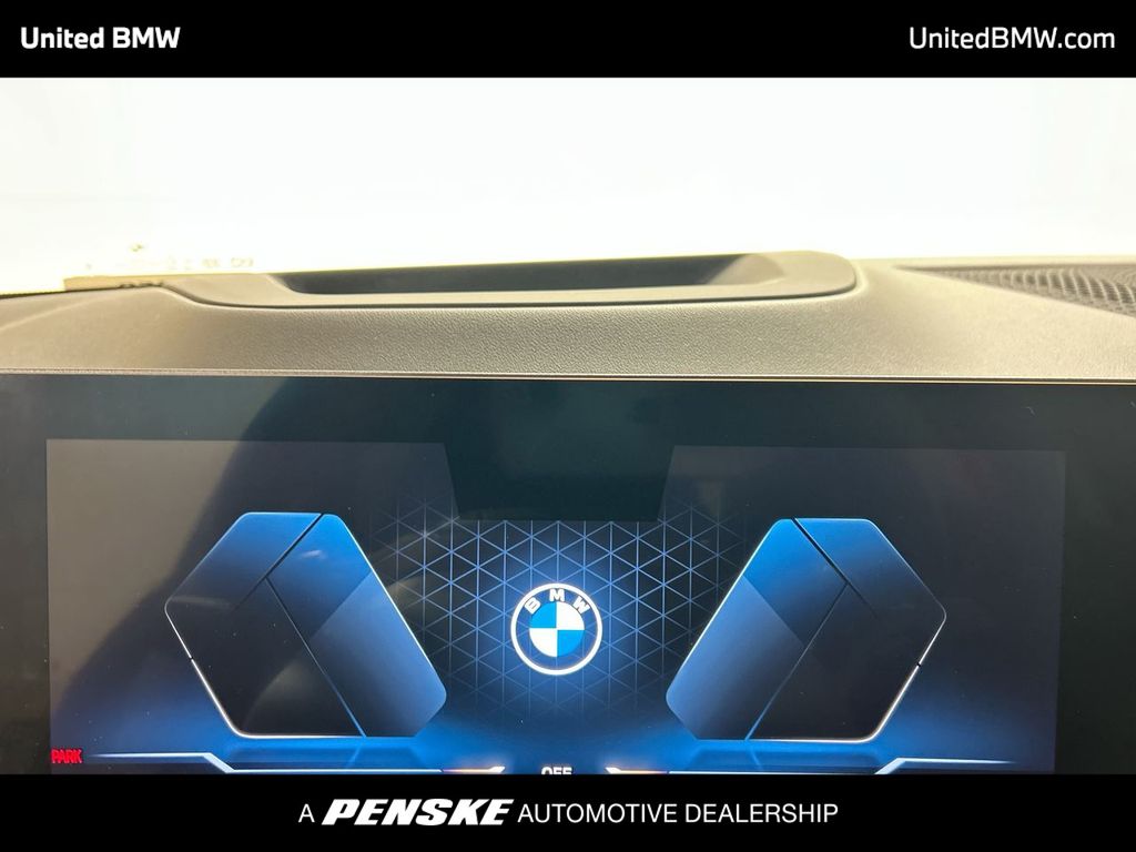 2025 BMW X7 xDrive40i 15