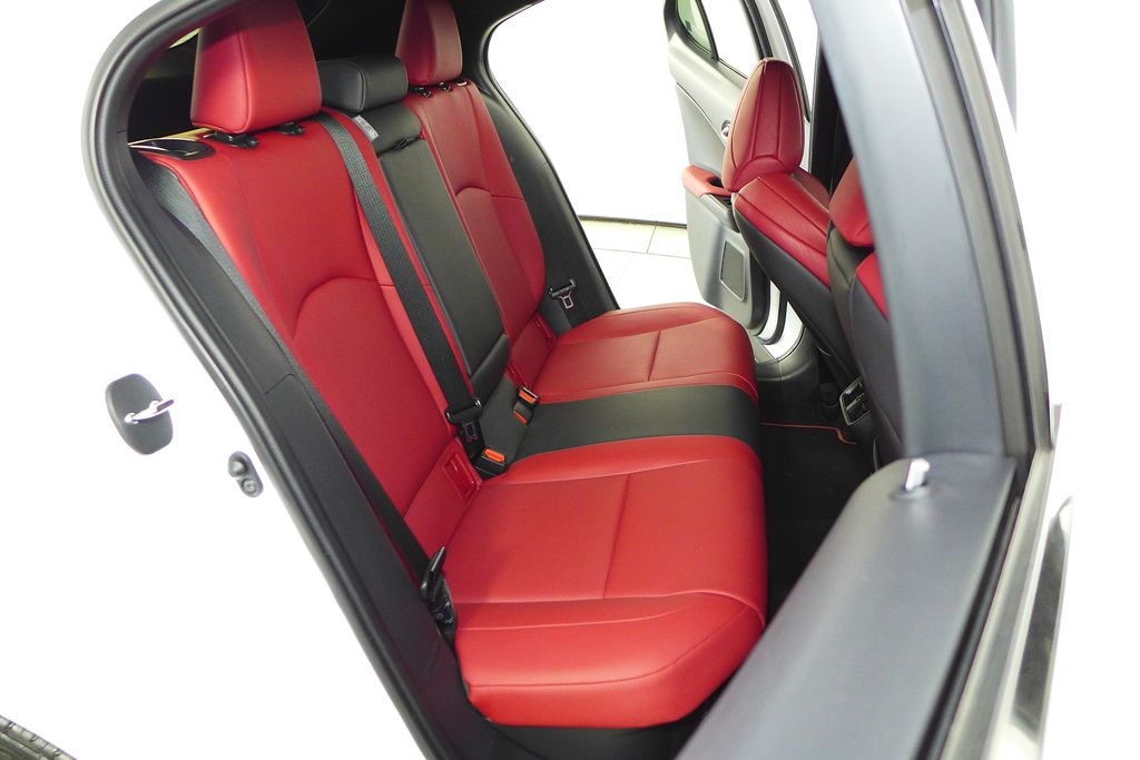 Thumbnail: 2022 Lexus UX - 19