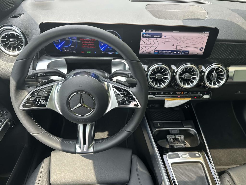 2024 Mercedes-Benz EQB 300 8