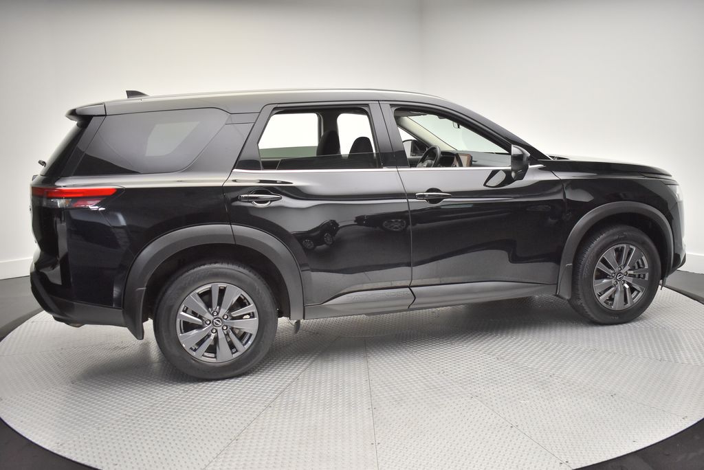 Thumbnail: 2024 Nissan Pathfinder - 4
