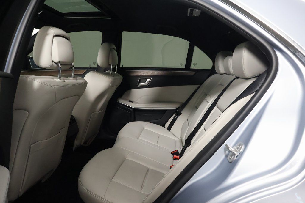 Thumbnail: 2016 Mercedes-Benz E-Class - 11