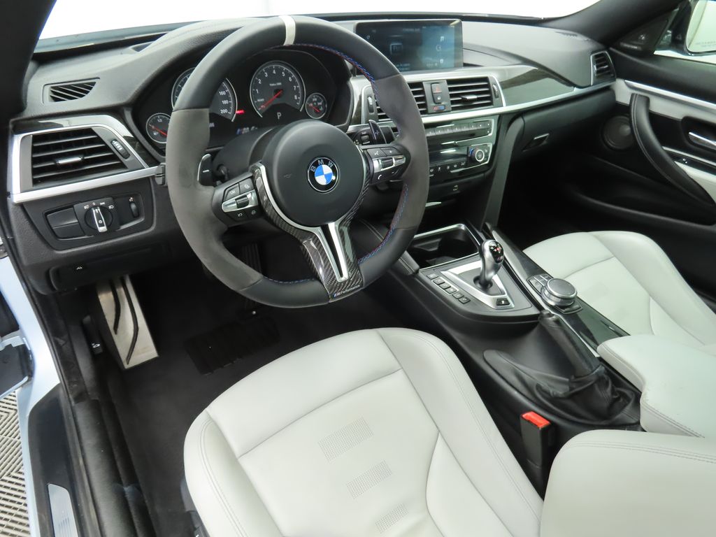 2018 BMW M4 Base 9