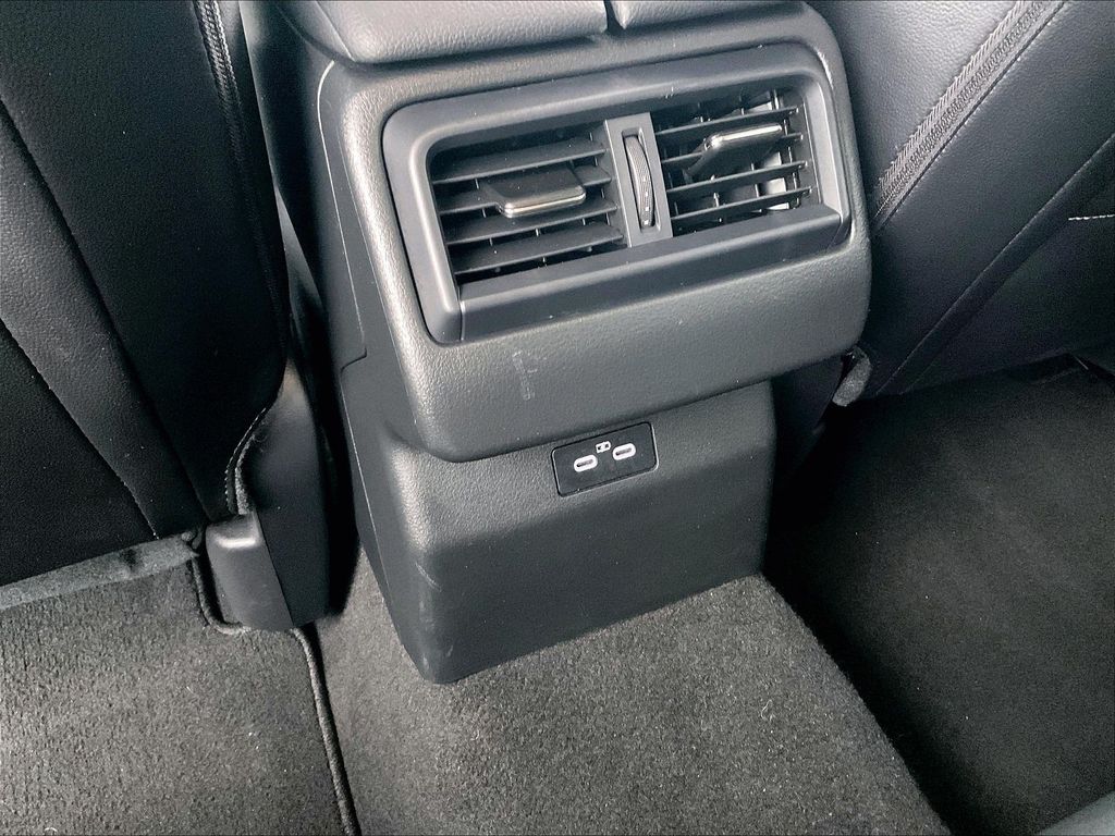 2025 Mazda CX-50 — photo 26