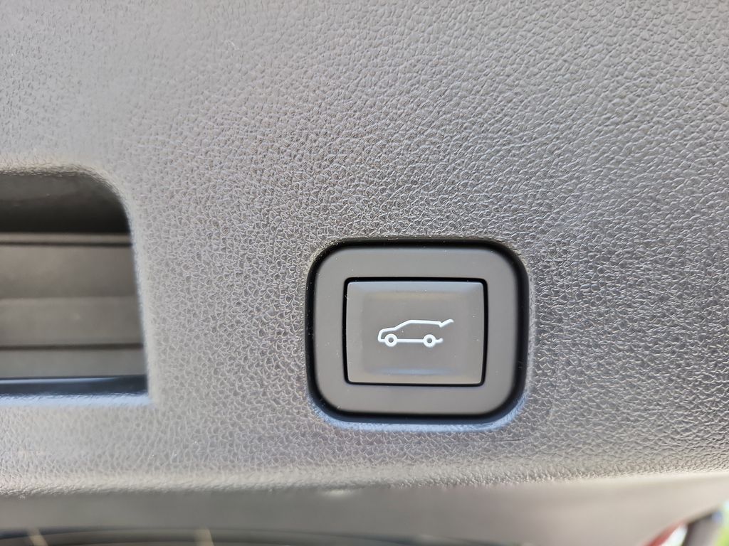 new 2026 Chevrolet Traverse car, priced at $39,695