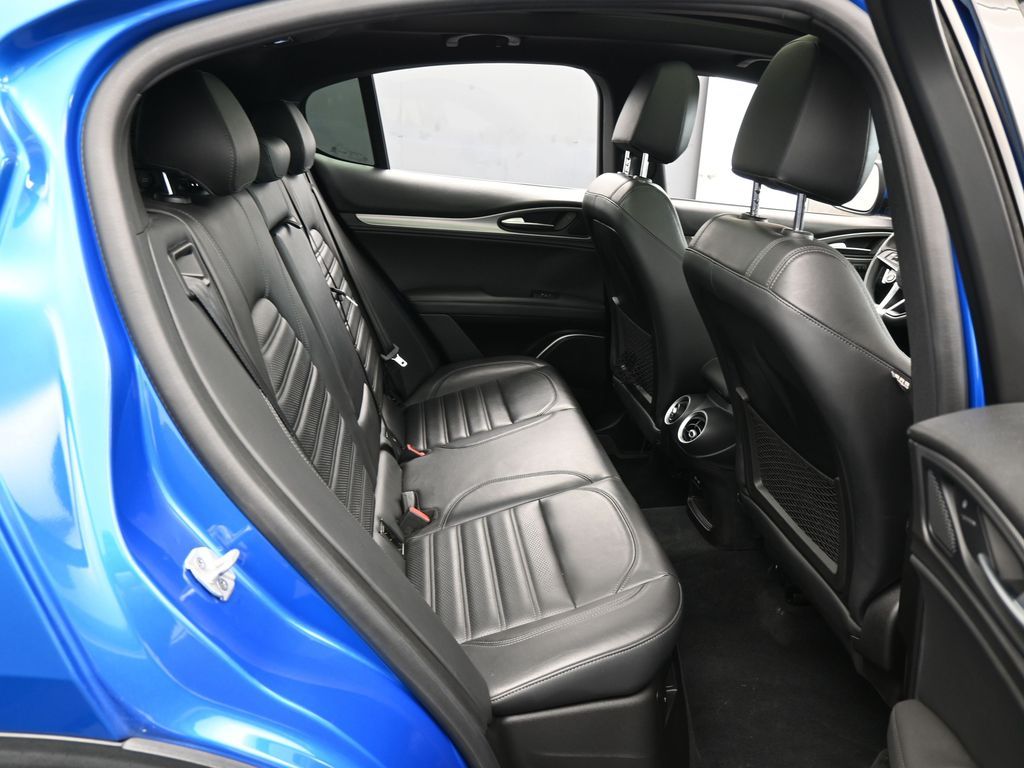 Used 2018 Misano Blue Metallic Alfa Romeo Ti image 39