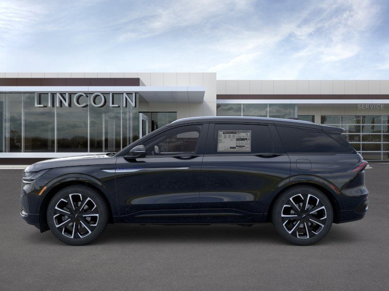 New 2026 Infinite Black Metallic Clearcoat Lincoln Reserve image 3