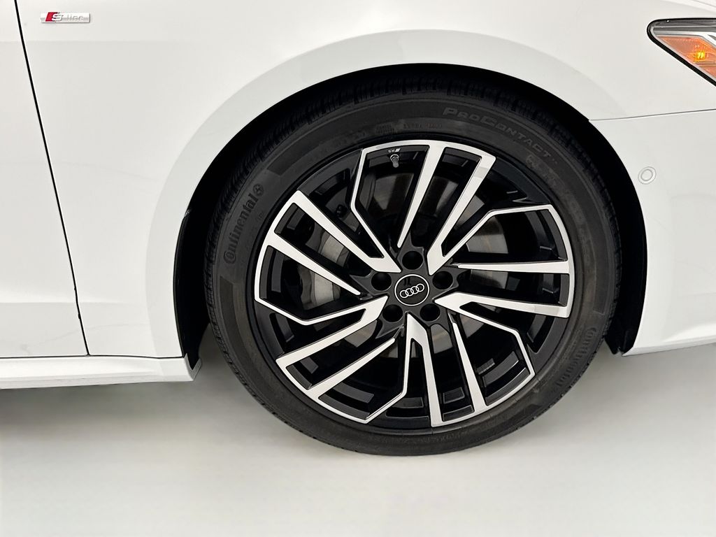Thumbnail: 2025 Audi A7 - 31