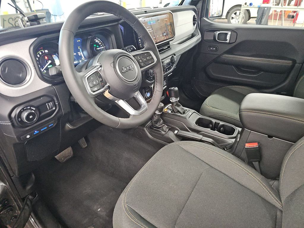 2025 Granite Crystal Metallic Clearcoat Jeep Wrangler Sahara 4xe 4X4 SUV