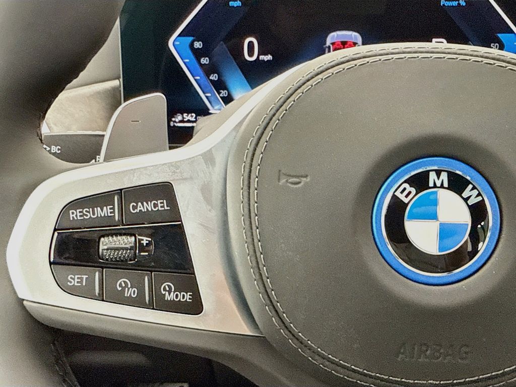 Thumbnail: 2026 BMW X5 - 11