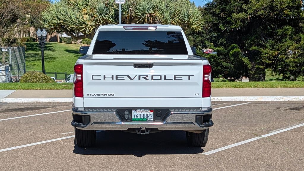 Used 2022 Chevrolet Silverado 1500 LT 4D Crew Cab