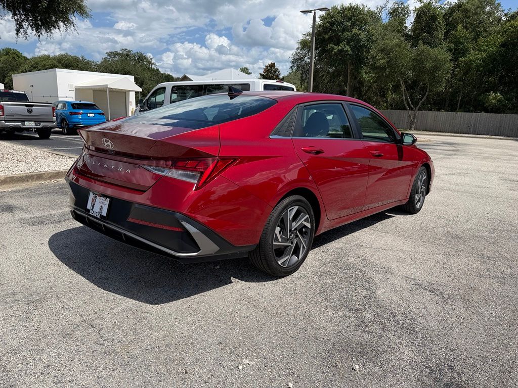 Used 2025 Hyundai Elantra Sedan
