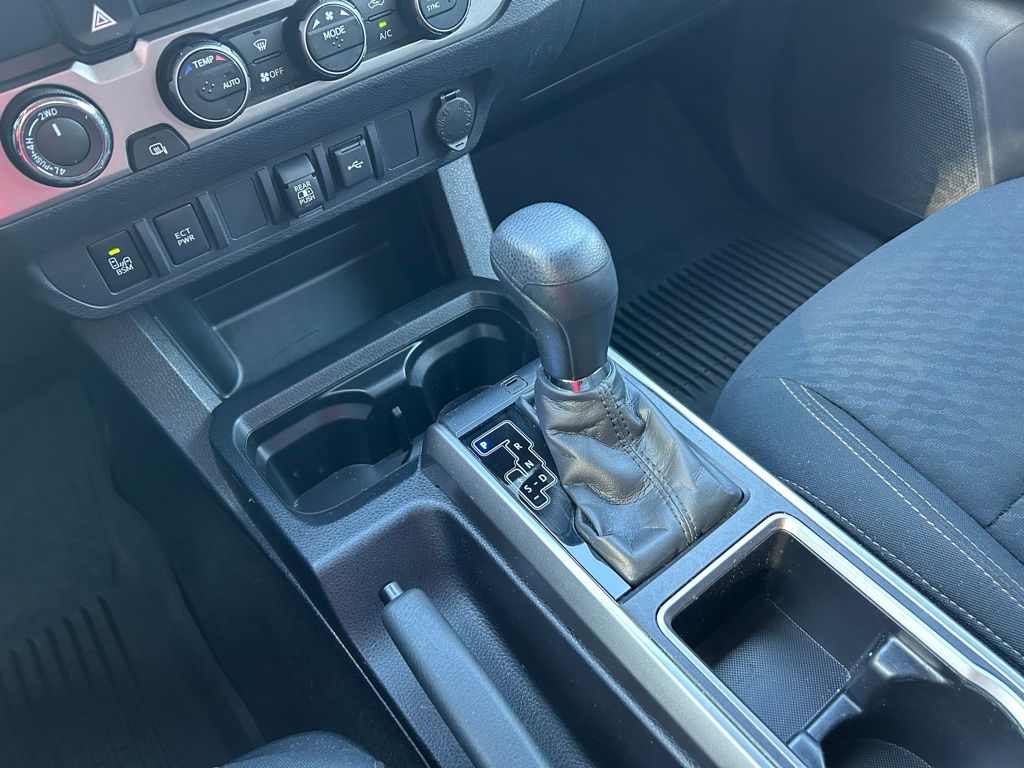 Thumbnail: 2023 Toyota Tacoma - 27