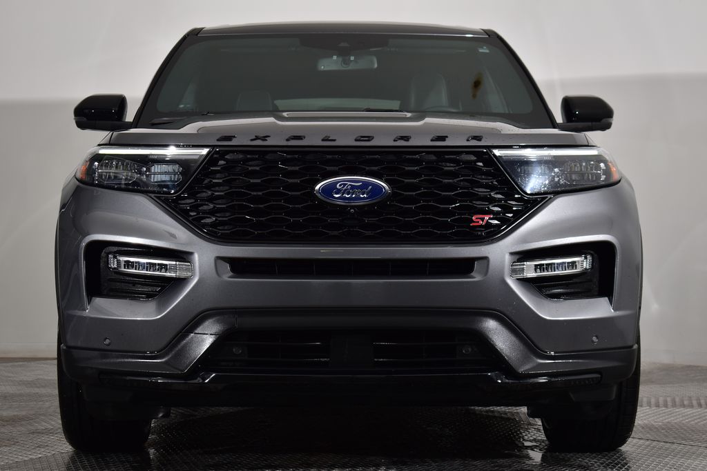 2022 Ford Explorer ST 8
