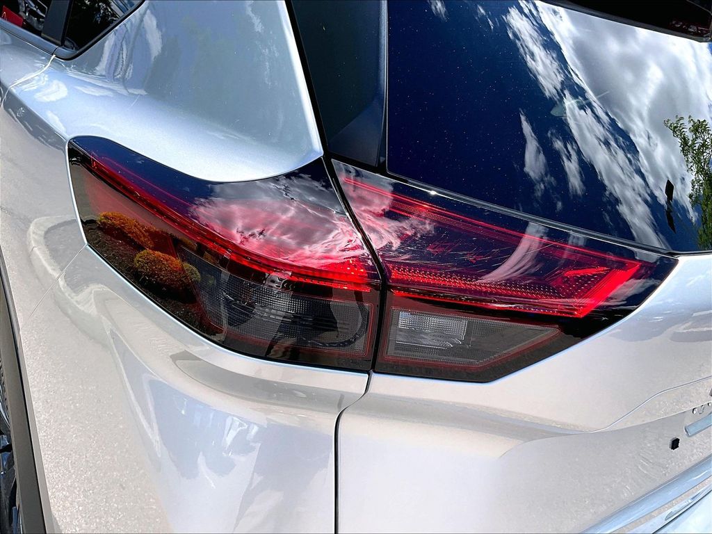 2025 Nissan Rogue — photo 32