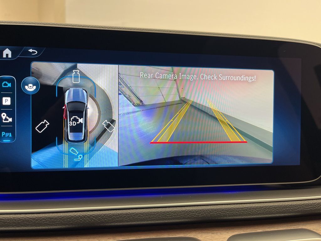 Thumbnail: 2026 Mercedes-Benz GLE - 19