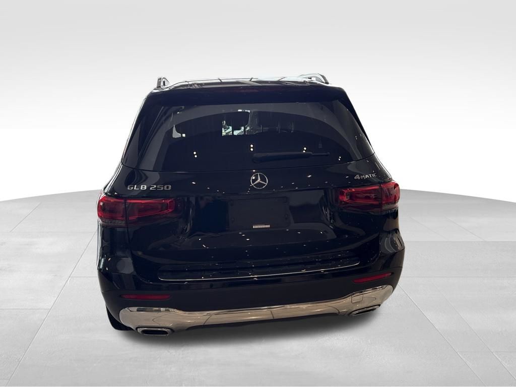 Certified Used 2022 Black Mercedes-Benz GLB 250 image 5