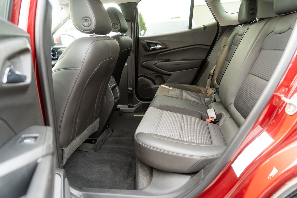 2024 Crimson Metallic Chevrolet Trax LT FWD SUV