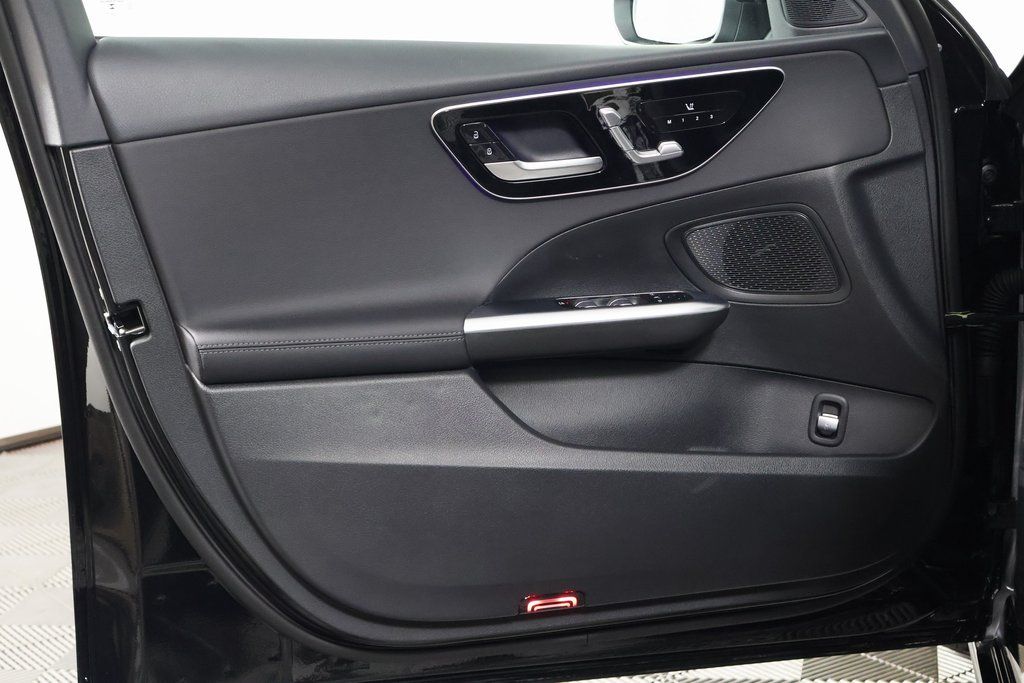 Thumbnail: 2026 Mercedes-Benz C-Class - 7