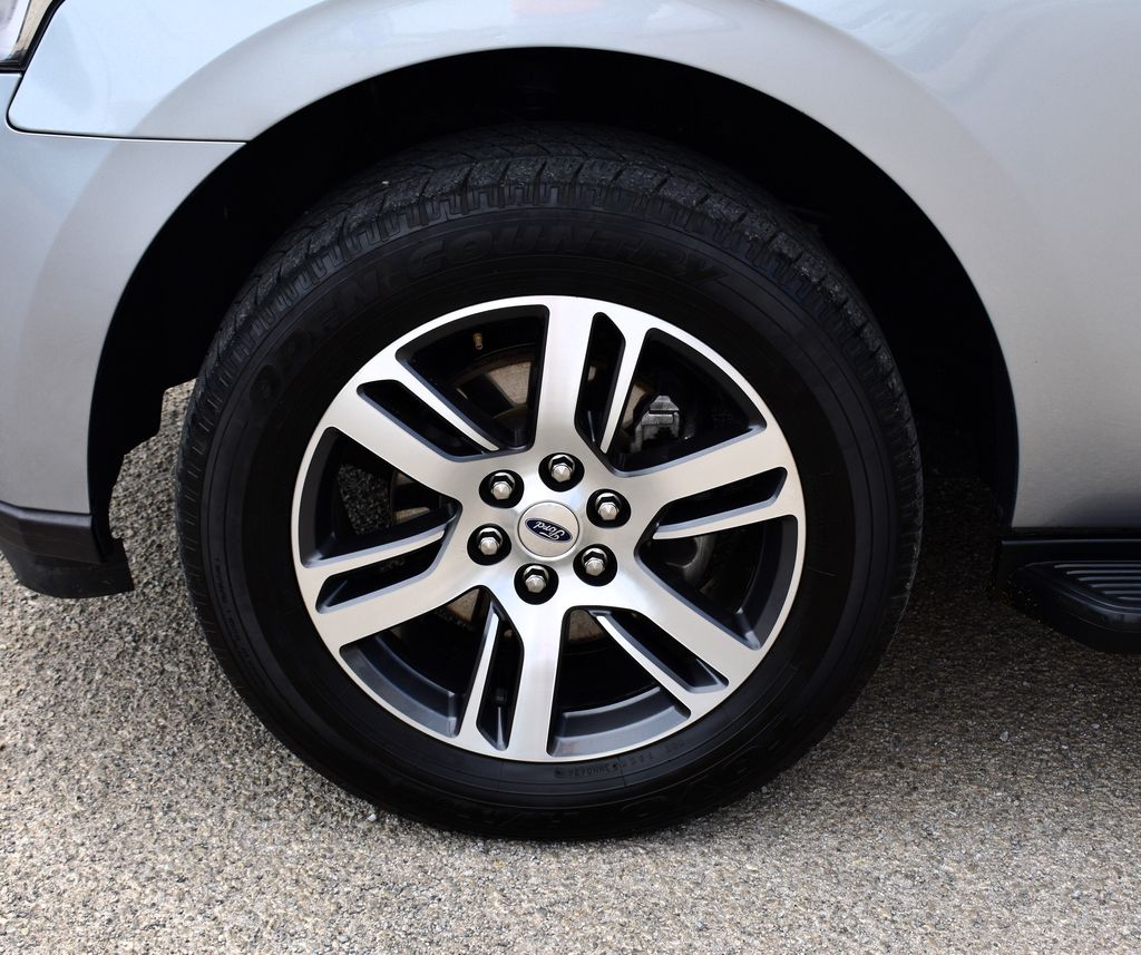 View vehicle photo 6