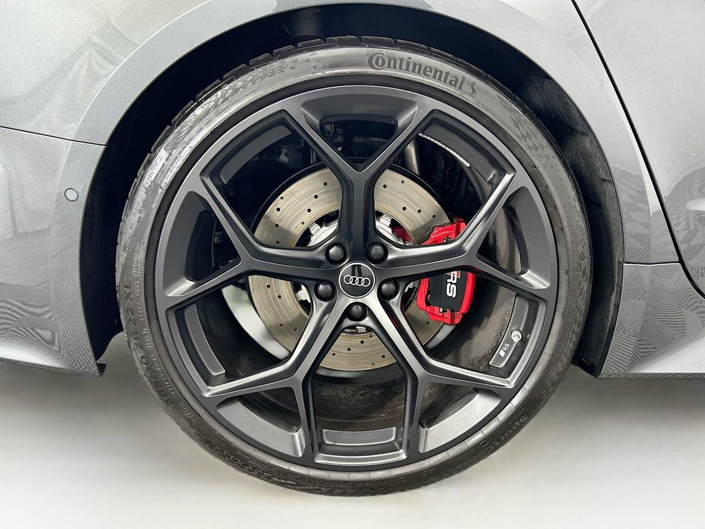 Thumbnail: 2025 Audi RS 7 - 32