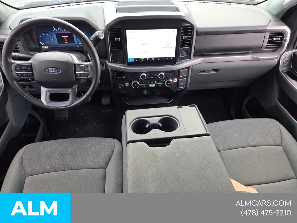 Used 2025 Silver Ford XLT image 10