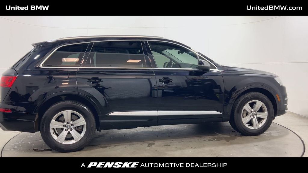 Thumbnail: 2019 Audi Q7 - 9