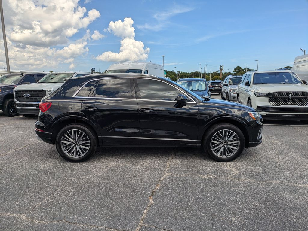 2022 Audi Q3 Premium 40 TFSI quattro Tiptronic