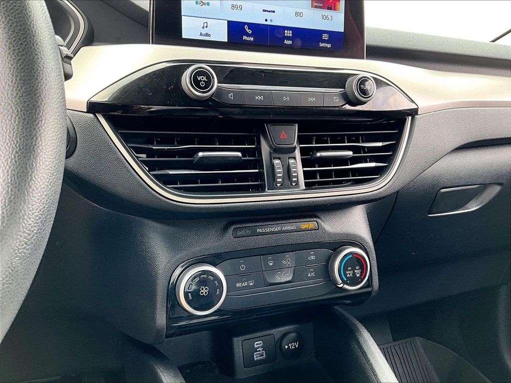 2022 Ford Escape — photo 26