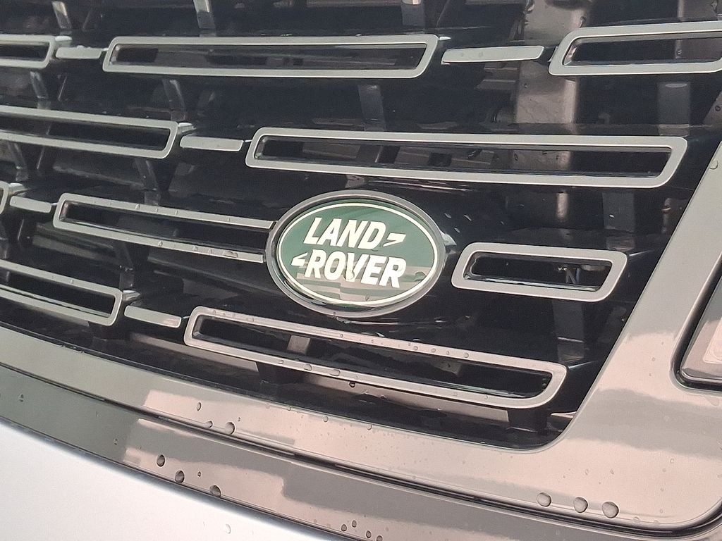 Thumbnail: 2026 Land Rover Range Rover - 23