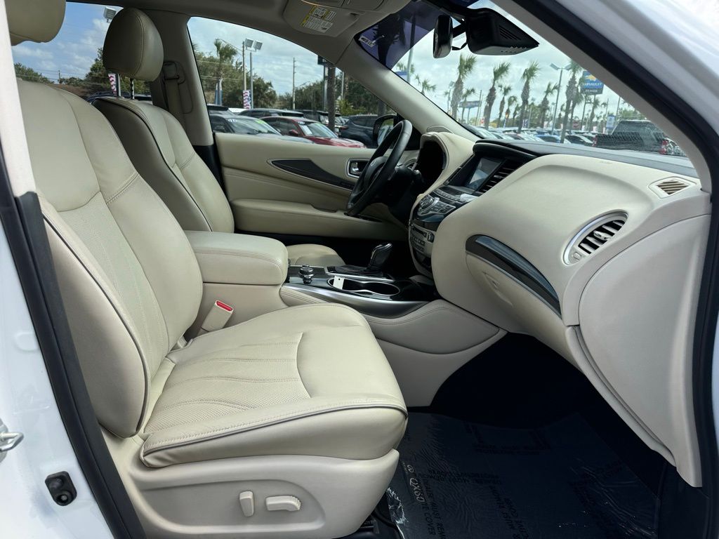 2019 INFINITI QX60 LUXE 26