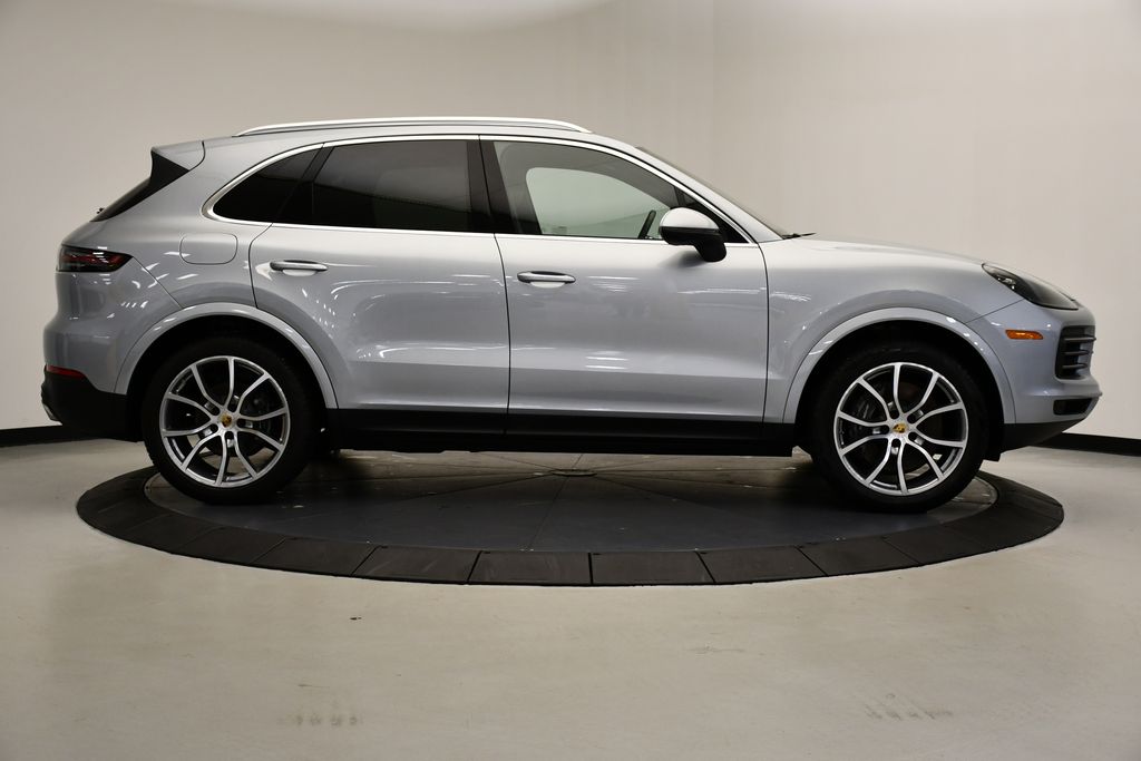 2023 Porsche Cayenne  6
