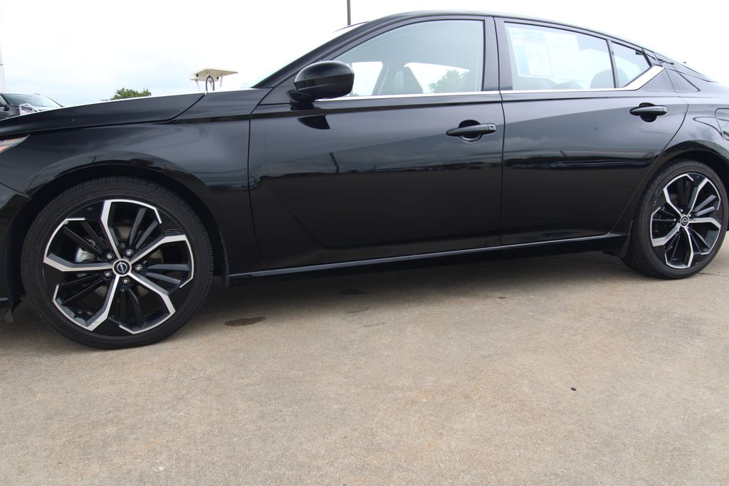 Used 2023 Nissan Altima Sedan